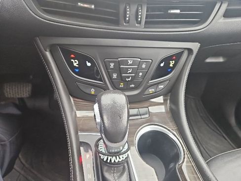 Used 2019 Buick Envision Premium AWD/4WD image 18