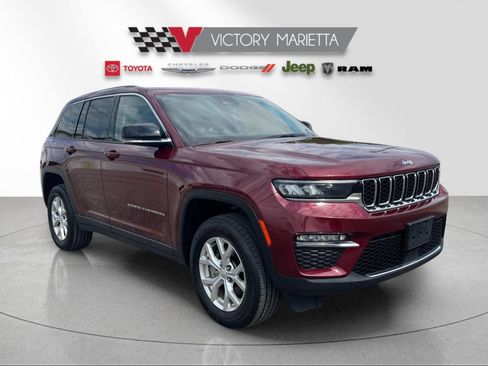 Used 2023 Jeep Grand Cherokee Limited AWD/4WD image 7