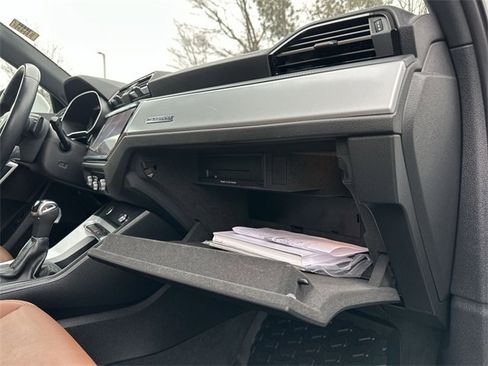 Used 2021 Audi Q3 2.0T Premium w/ Convenience Package image 32