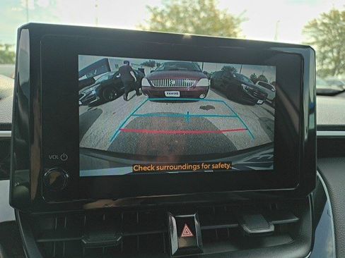 Used 2024 Toyota Corolla Cross SE image 23