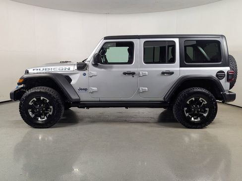 Used 2024 Jeep Wrangler Unlimited Rubicon 4xe AWD/4WD image 4