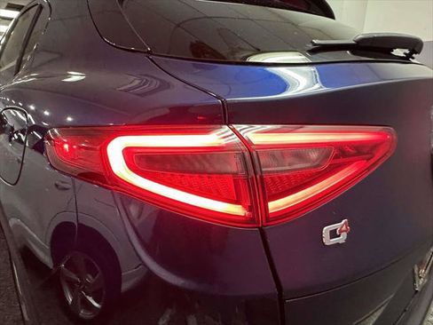 Used 2018 Alfa Romeo Stelvio Ti Sport AWD/4WD image 5