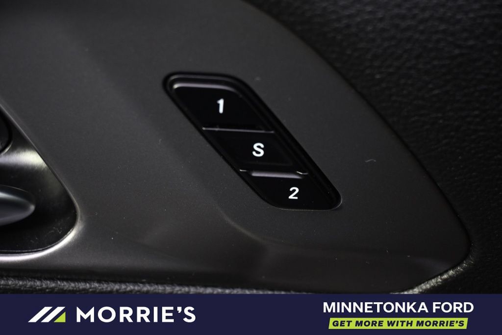 Used 2026 Chrysler Pacifica Select FWD image 26