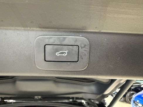 Used 2024 Land Rover Range Rover Sport Dynamic SE AWD/4WD image 31