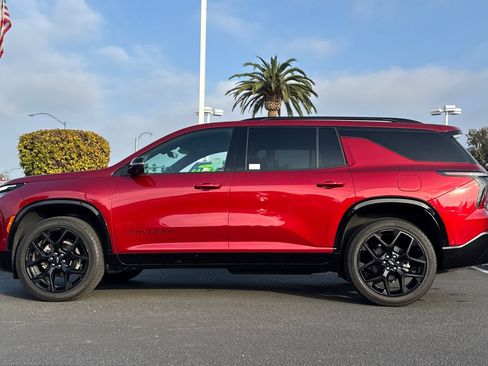 Used 2024 Chevrolet Traverse RS w/ LPO, Floor Liner Package image 8