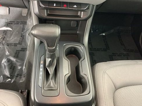 Used 2021 Chevrolet Colorado W/T w/ WT Convenience Package image 18