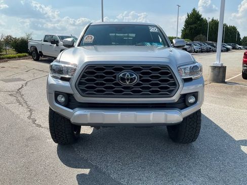 Used 2020 Toyota Tacoma TRD Off-Road w/ Technology Package AWD/4WD image 2