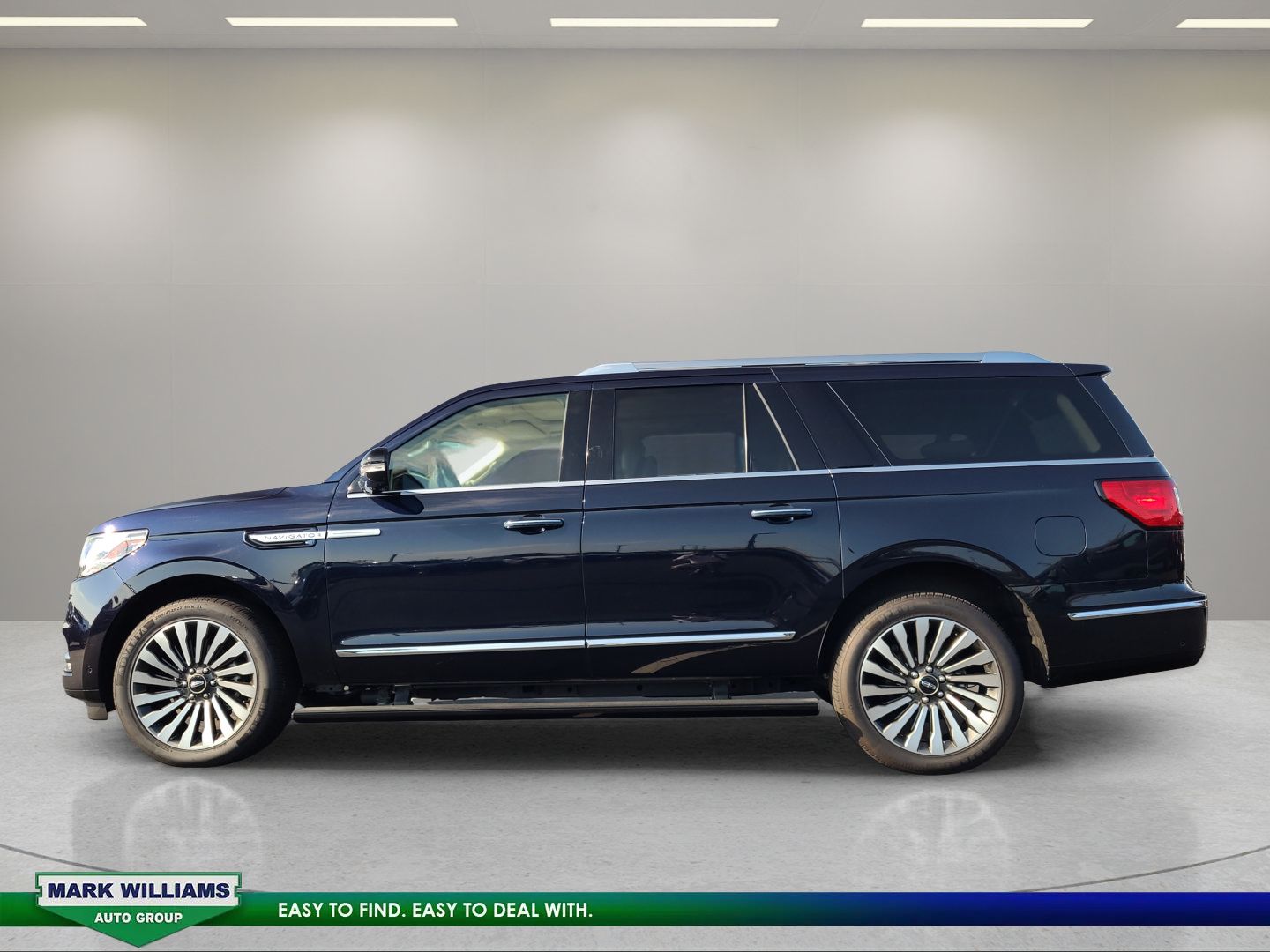 Used 2021 Lincoln Navigator L Reserve w/ Luxury Package AWD/4WD image 7