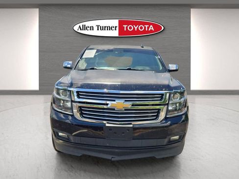 Used 2016 Chevrolet Suburban LTZ RWD image 4
