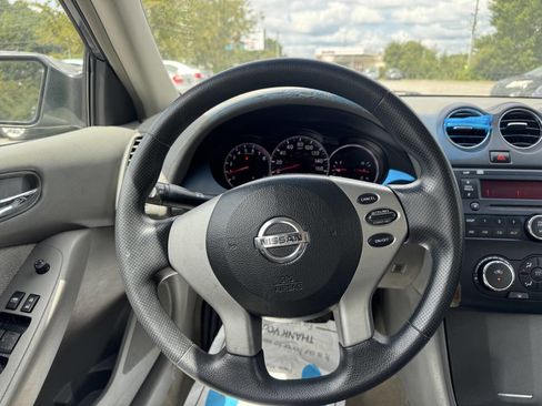 Used 2010 Nissan Altima 2.5 S image 17