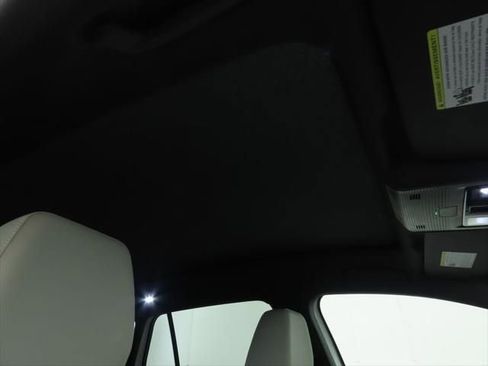 New 2025 Volkswagen ID.4 Pro S image 19