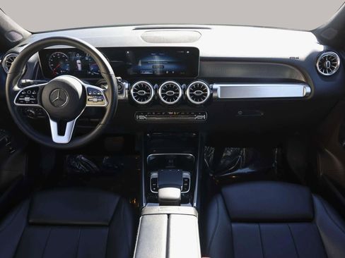 Used 2020 Mercedes-Benz GLB 250 4MATIC image 19