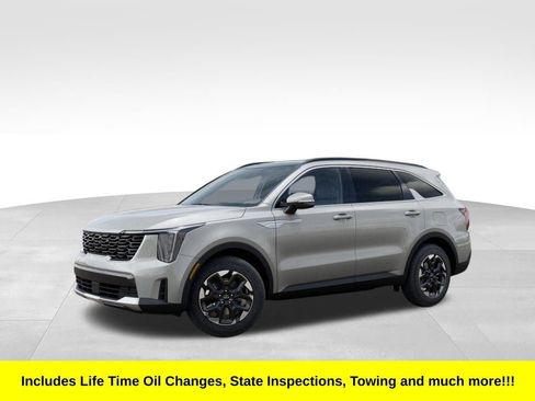 Certified 2026 Kia Sorento S w/ S Panoramic Sunroof Package FWD image 3