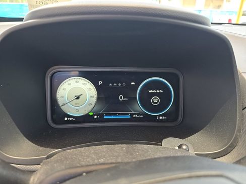 Used 2023 Hyundai Kona SE FWD image 13
