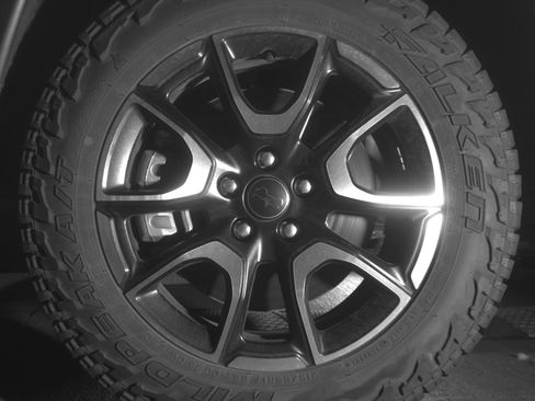 Used 2025 Jeep Compass Trailhawk image 12