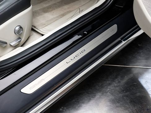 Used 2022 Lucid Air Dream Edition image 52