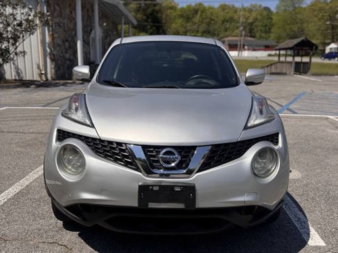 Used 2016 Nissan Juke SV AWD/4WD image 9