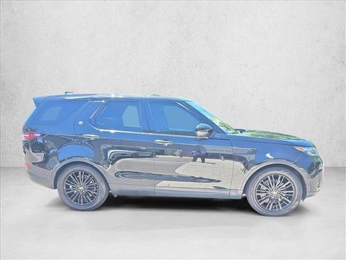 Used 2020 Land Rover Discovery HSE Luxury AWD/4WD image 4