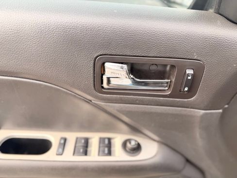 Used 2011 Ford Fusion SEL w/ 301A Rapid Spec Order Code FWD image 14