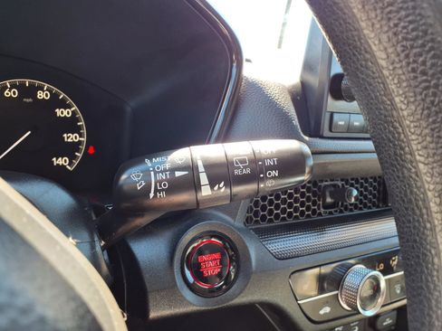 Certified 2025 Honda CR-V EX image 21
