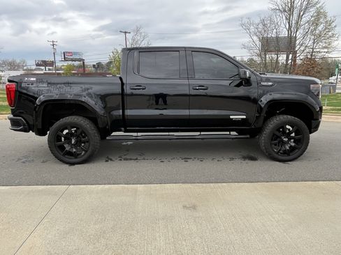 Used 2023 GMC Sierra 1500 Elevation w/ Preferred Package image 10