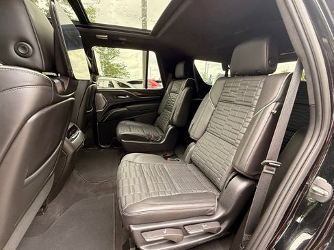 Used 2023 Cadillac Escalade Premium Luxury Platinum w/ LPO, Floor Liner Package AWD/4WD image 19