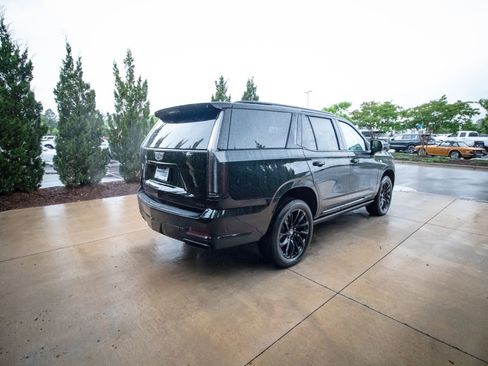 Used 2026 Cadillac Escalade Sport w/ LPO, ONYX Package AWD/4WD image 10