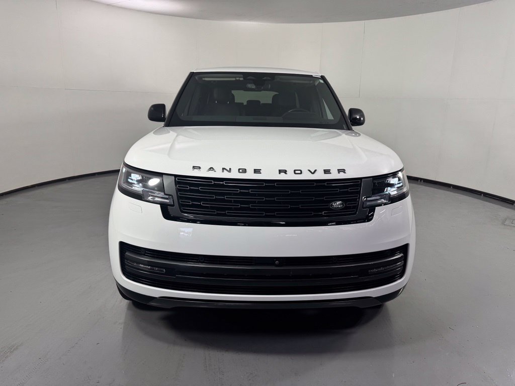 Used 2025 Land Rover Range Rover Long Wheelbase SE AWD/4WD image 2