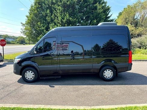 Used 2019 Mercedes-Benz Sprinter 2500 image 9