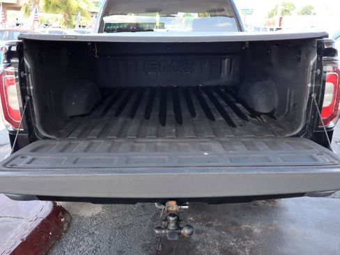 Used 2018 GMC Sierra 1500 SLT w/ All Terrain X Package AWD/4WD image 11