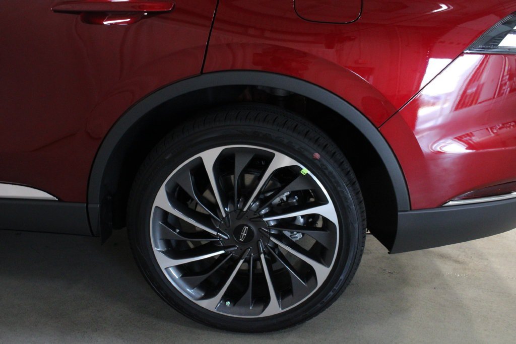 New 2027 Lincoln Aviator AWD image 29