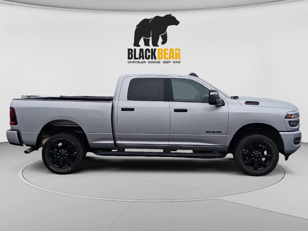 Used 2026 RAM 2500 Big Horn AWD/4WD image 2