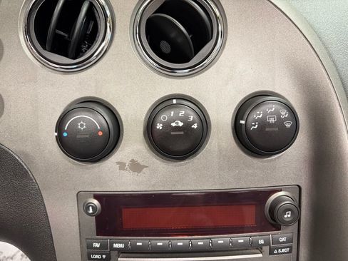 Used 2008 Pontiac Solstice GXP w/ Premium Package RWD image 14