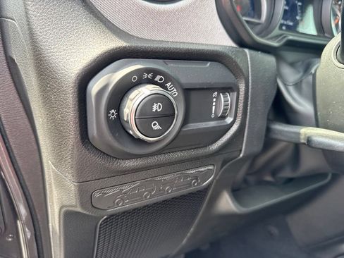 New 2026 Jeep Gladiator Sport AWD/4WD image 11