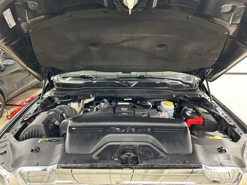 Used 2022 RAM 3500 Laramie image 30