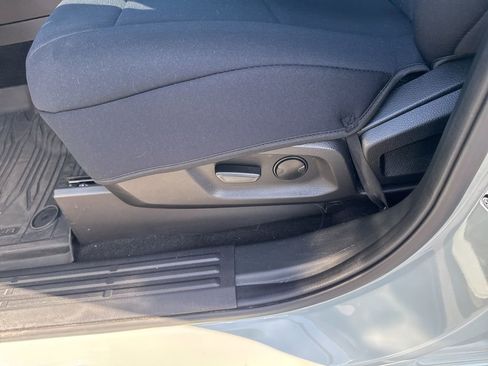 Used 2023 Ford Ranger Lariat w/ Tremor Off-Road Package image 5