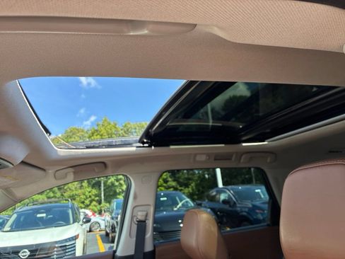 Certified 2023 Nissan Pathfinder Platinum AWD/4WD image 24