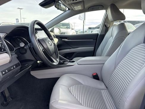 Used 2024 Toyota Camry SE image 13