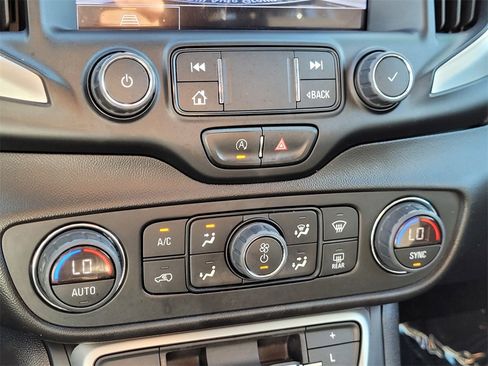 Used 2022 GMC Terrain SLE w/ Driver Convenience Package image 15