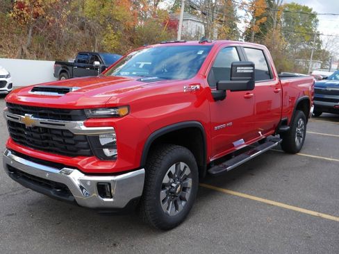 New 2026 Chevrolet Silverado 3500 LT w/ Safety Package image 4