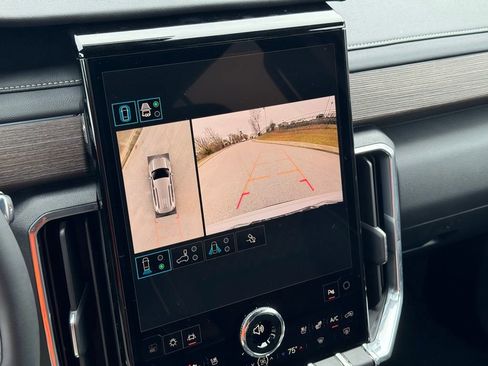 New 2026 GMC Acadia Denali w/ Super Cruise Package image 33