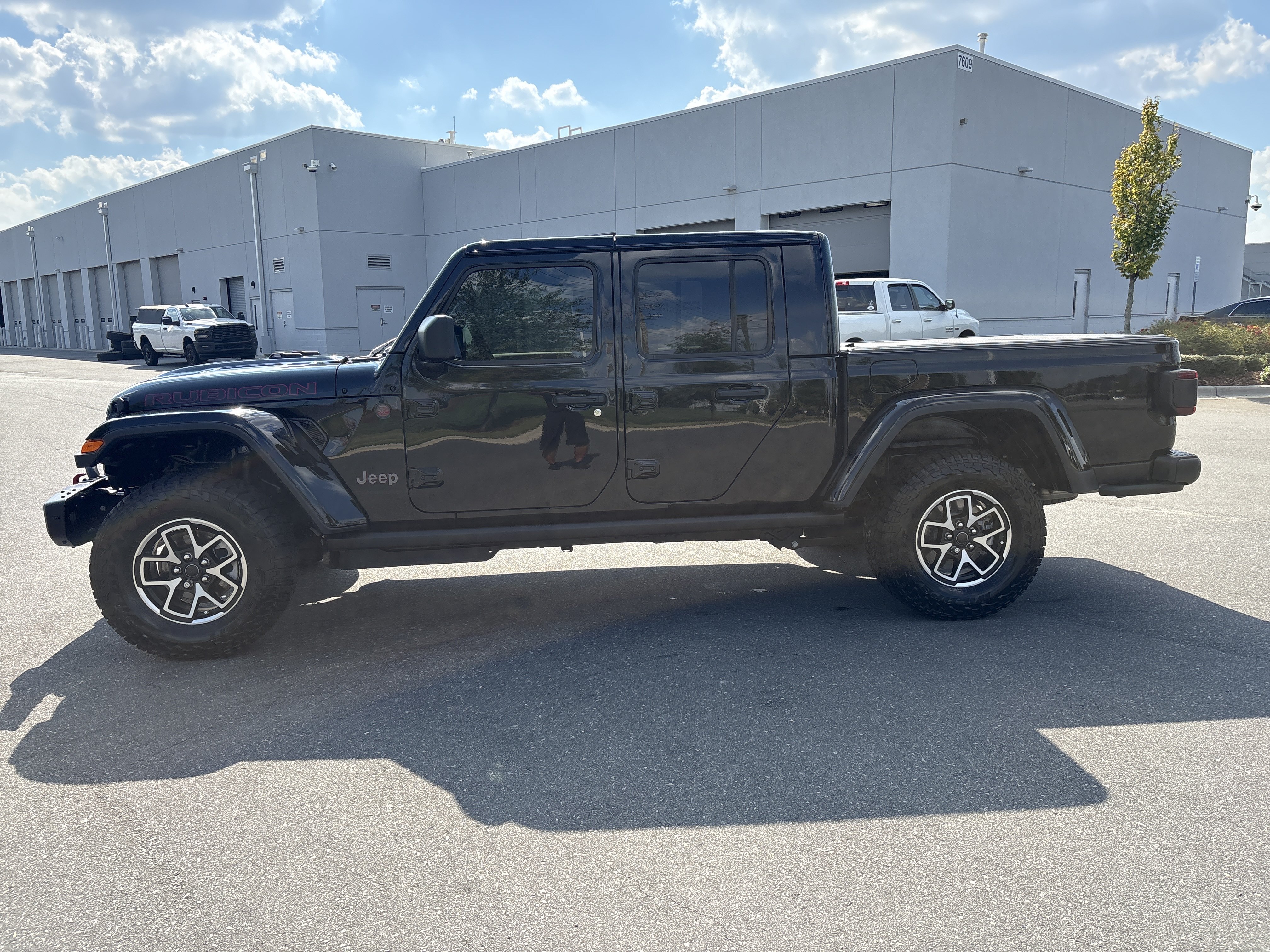 Used 2026 Jeep Gladiator Rubicon AWD/4WD image 6