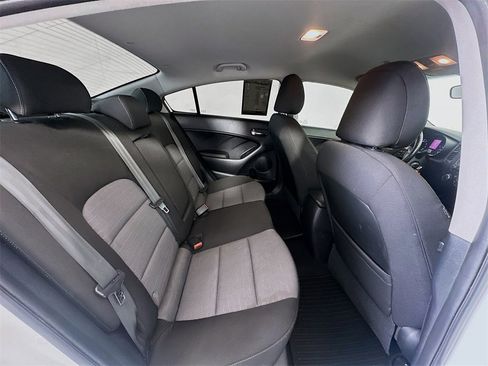 Used 2015 Kia Forte EX image 23