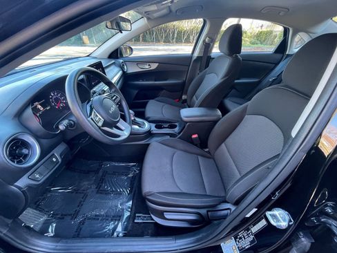 Used 2023 Kia Forte LXS image 24