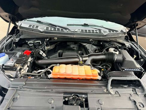 Used 2018 Ford F150 XLT w/ Equipment Group 302A Luxury AWD/4WD image 9