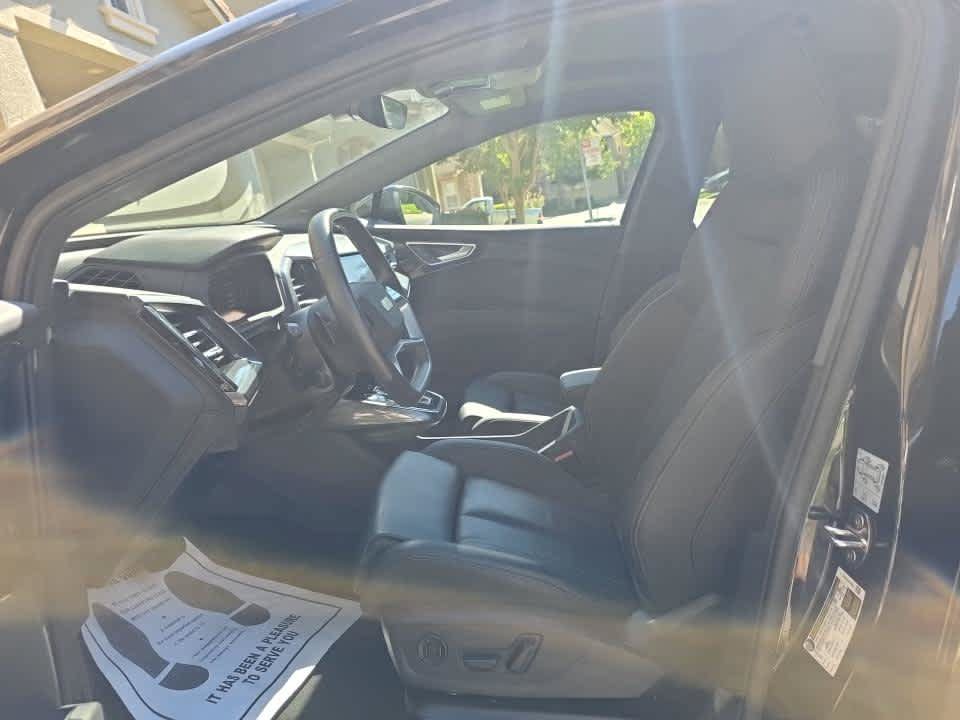 Used 2023 Audi Q4 e-tron Premium Plus AWD/4WD image 18