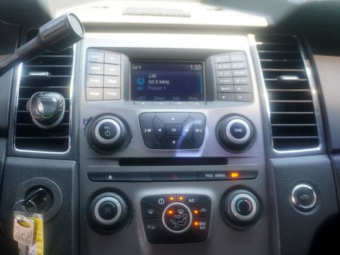 Used 2016 Ford Taurus Police Interceptor AWD image 24