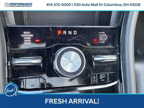 Used 2022 Jeep Grand Cherokee Overland w/ Advanced Protech Group III image 24