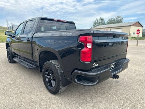 Used 2025 Chevrolet Silverado 1500 Custom Trail Boss w/ Dark Appearance Package AWD/4WD image 21
