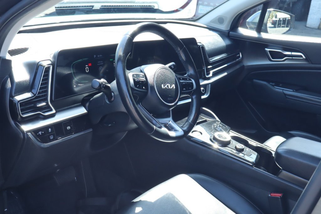 Used 2023 Kia Sportage EX AWD/4WD image 17